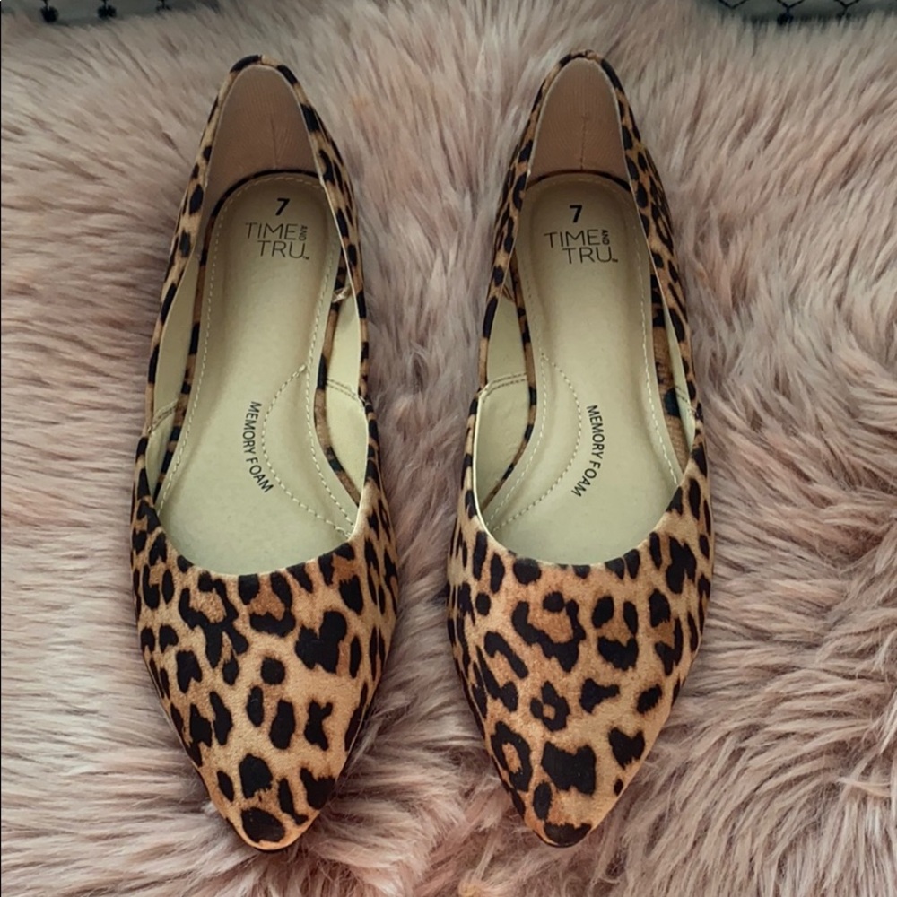Leopard flats